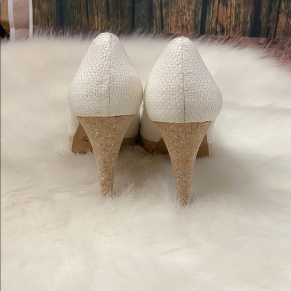 Vince camuto peep toe heels - Picture 7 of 8